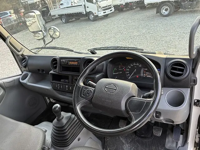 日野 デュトロ 2RG-XZU645M(2WD)の写真30