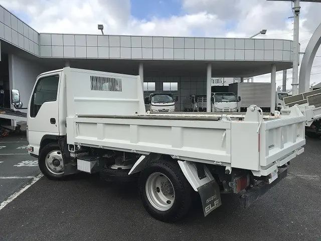 いすゞ エルフ TPG-NKR85AD(2WD)の写真14