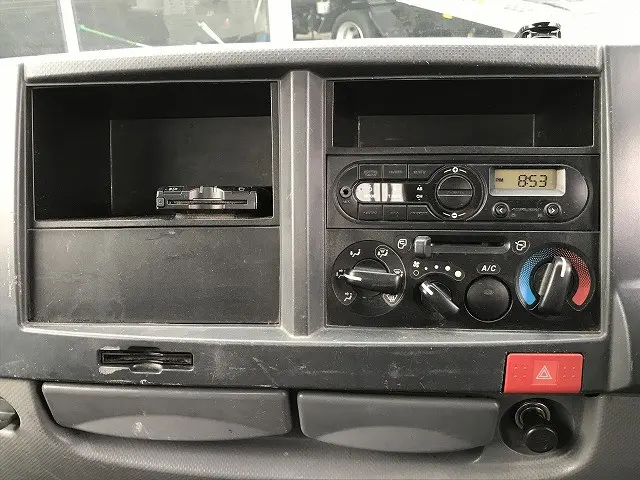 いすゞ エルフ TPG-NKR85AD(2WD)の写真42