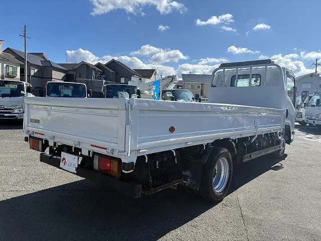 いすゞ エルフ TRG-NMR85AR(2WD)の写真6