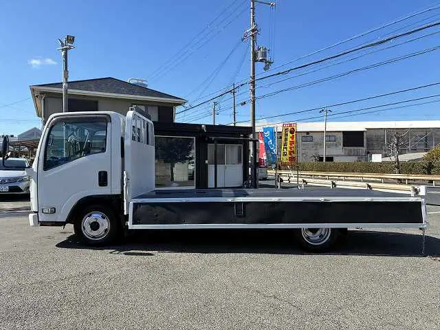 いすゞ エルフ TRG-NMR85AR(2WD)の写真11