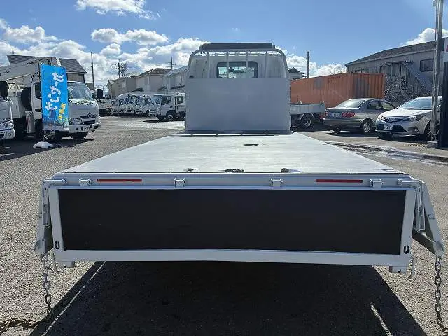 いすゞ エルフ TRG-NMR85AR(2WD)の写真14