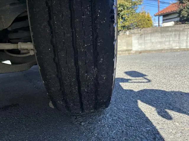 いすゞ エルフ TRG-NMR85AR(2WD)の写真25