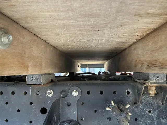 いすゞ エルフ TRG-NMR85AR(2WD)の写真29