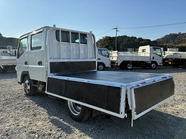 三菱 キャンター 2RG-FBA20(2WD)の写真13