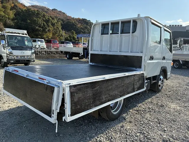 三菱 キャンター 2RG-FBA20(2WD)の写真15