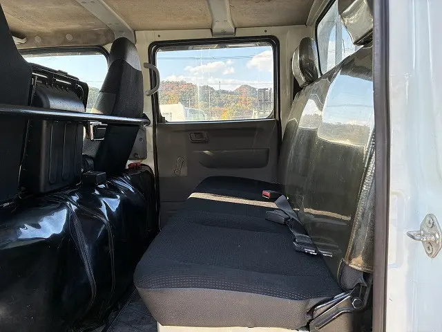 三菱 キャンター 2RG-FBA20(2WD)の写真21