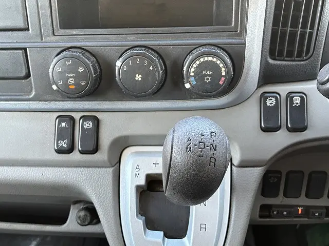 三菱 キャンター 2RG-FBA20(2WD)の写真29