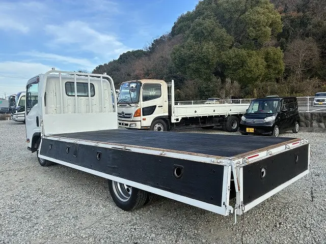 いすゞ エルフ TKG-NLR85AR(2WD)の写真13