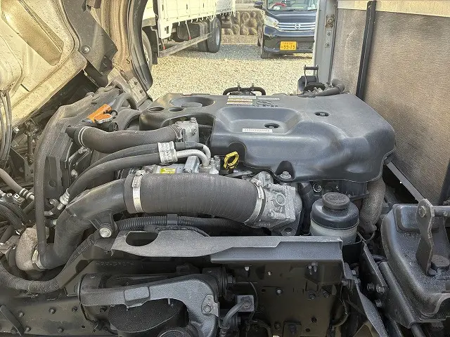 いすゞ エルフ TKG-NLR85AR(2WD)の写真20