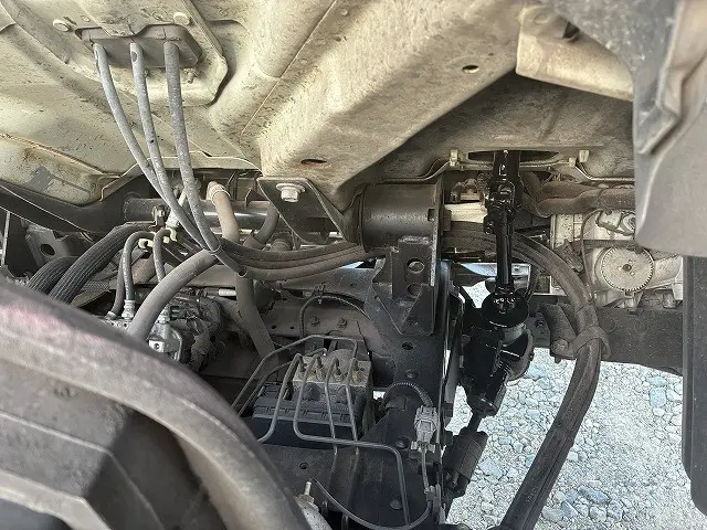 いすゞ エルフ TKG-NLR85AR(2WD)の写真24