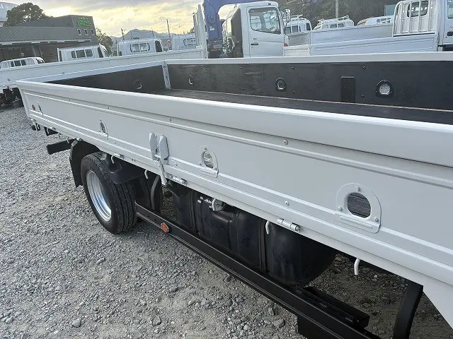 いすゞ エルフ TKG-NLR85AR(2WD)の写真31