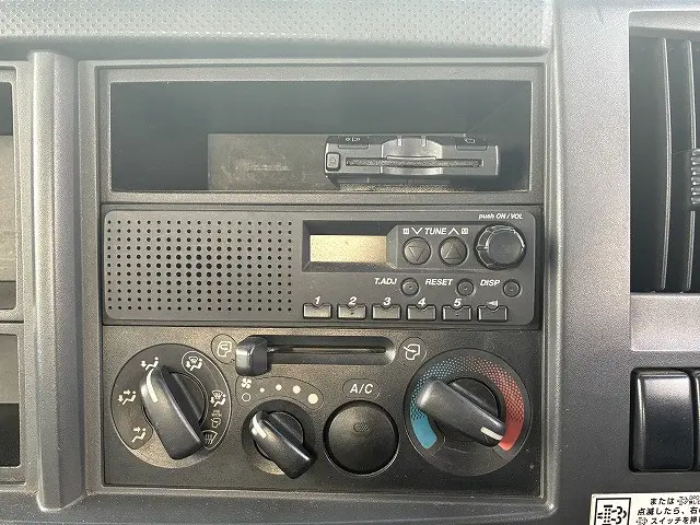 いすゞ エルフ TKG-NLR85AR(2WD)の写真36