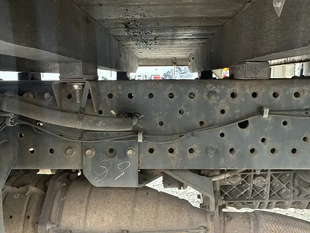 いすゞ エルフ TKG-NLR85AR(2WD)の写真42