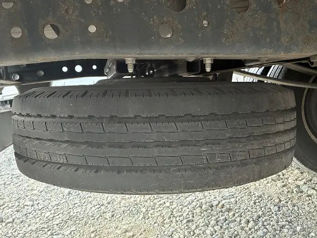 いすゞ エルフ TKG-NLR85AR(2WD)の写真45