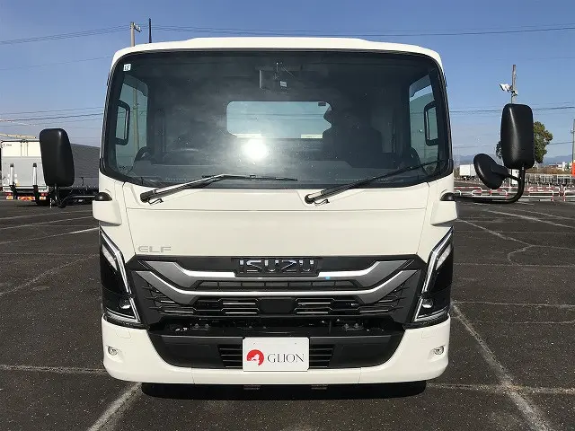 いすゞ エルフ 2RG-NPR88AM(2WD)の写真9