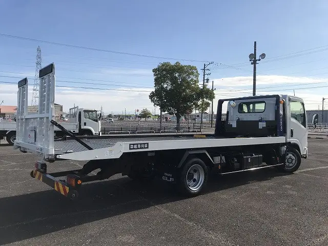 いすゞ エルフ 2RG-NPR88AM(2WD)の写真13