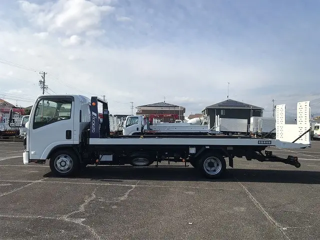 いすゞ エルフ 2RG-NPR88AM(2WD)の写真14