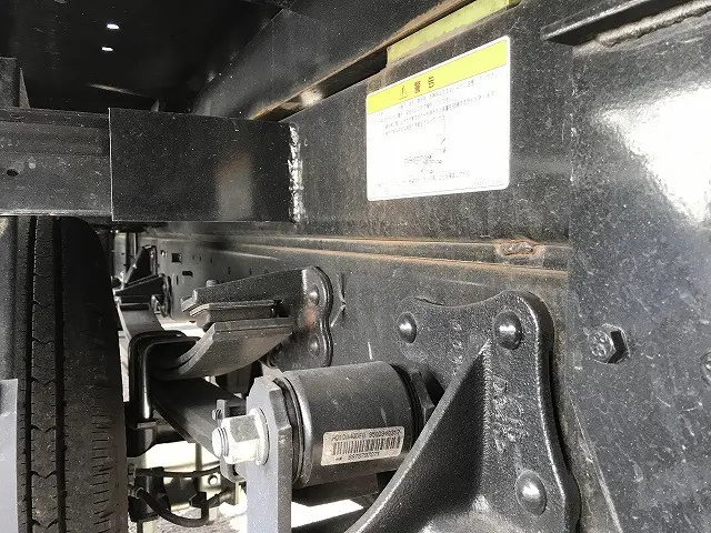 いすゞ エルフ 2RG-NPR88AM(2WD)の写真40