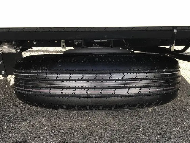 いすゞ エルフ 2RG-NPR88AM(2WD)の写真47