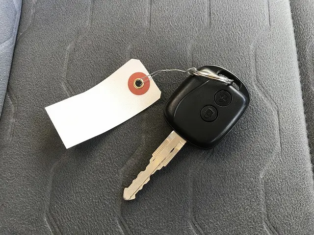 いすゞ エルフ 2RG-NPR88AM(2WD)の写真49