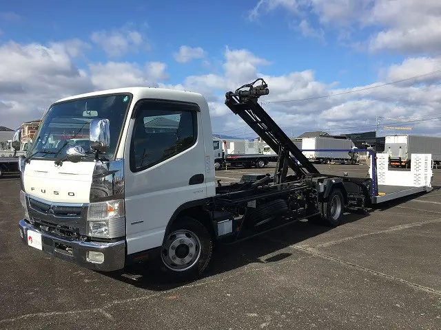 三菱 キャンター 2PG-FEB80(2WD)の写真9