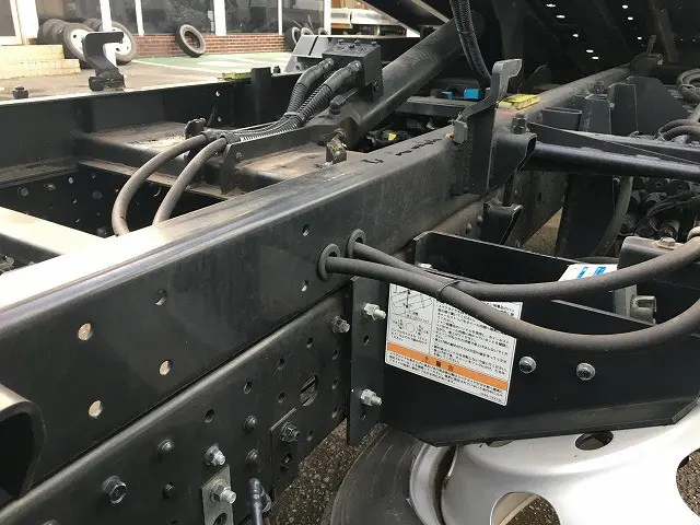 三菱 キャンター 2PG-FEB80(2WD)の写真21