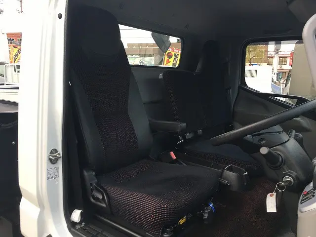 三菱 キャンター 2PG-FEB80(2WD)の写真24