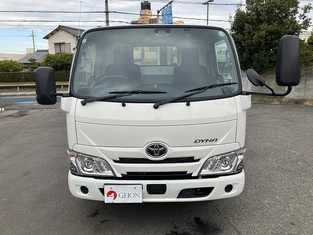 トヨタ ダイナ 3BF-TRY230(2WD)の写真2