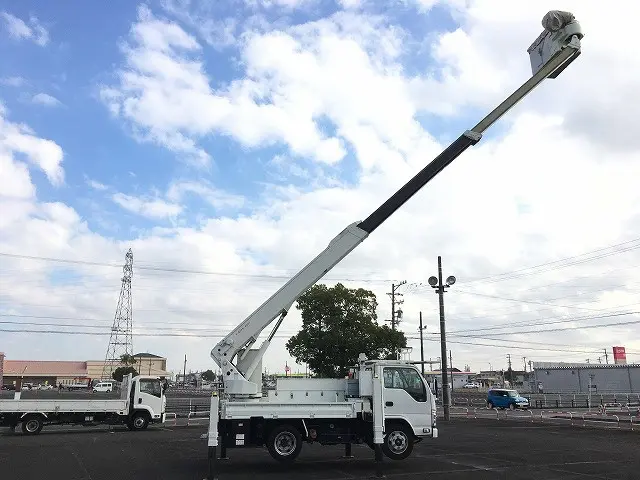 いすゞ エルフ PDG-NKR85YNの写真16