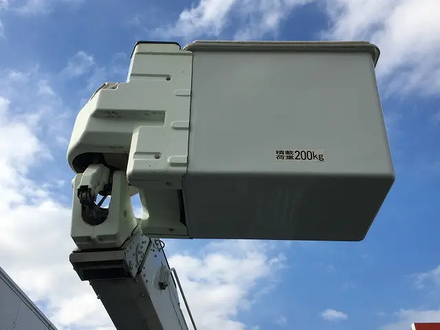 いすゞ エルフ PDG-NKR85YNの写真20