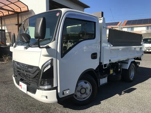 いすゞ エルフ 2RG-NKR88AM(2WD)の写真6