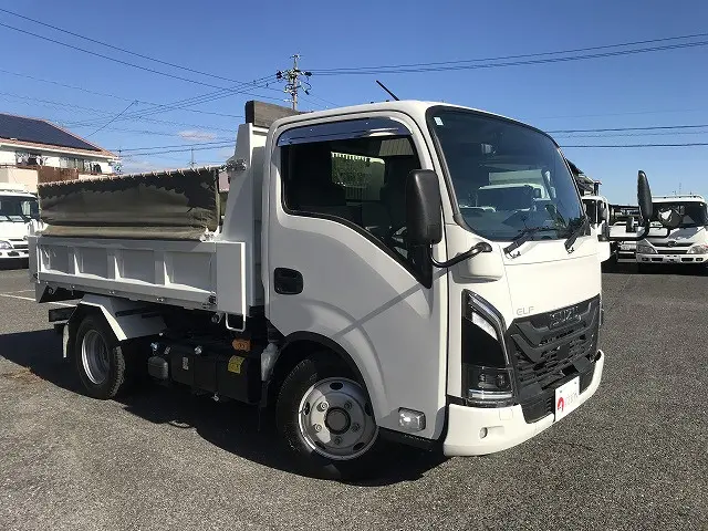 いすゞ エルフ 2RG-NKR88AM(2WD)の写真7