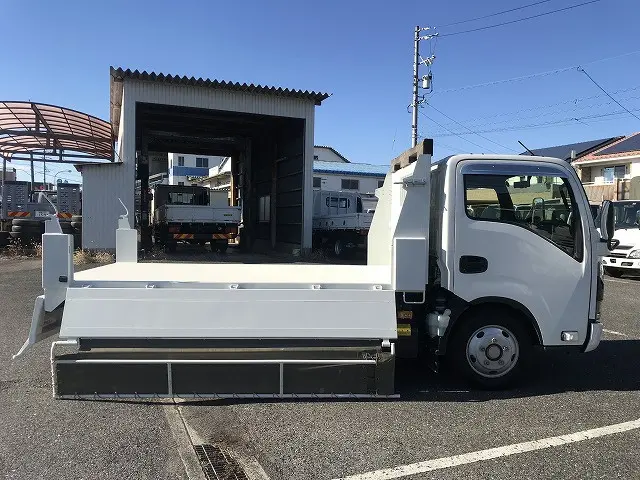 いすゞ エルフ 2RG-NKR88AM(2WD)の写真16