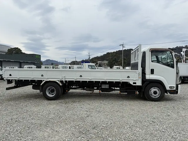 いすゞ フォワード SKG-FRR90S1(2WD)の写真5