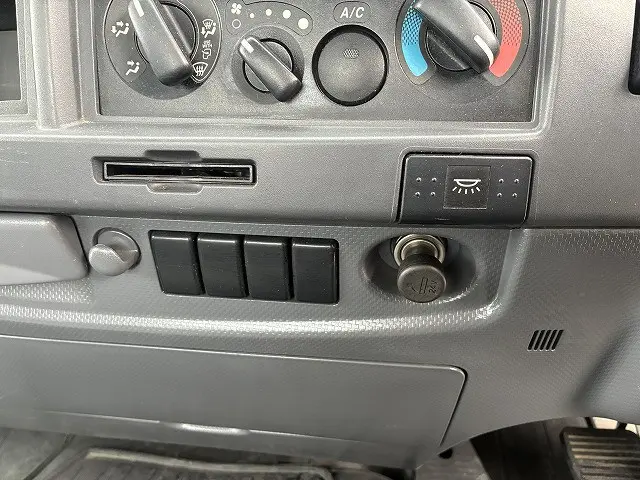 いすゞ フォワード SKG-FRR90S1(2WD)の写真35