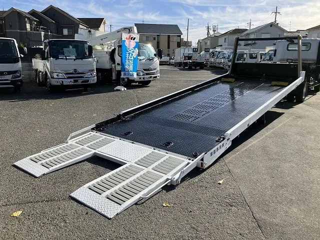 いすゞ エルフ BDG-NPR85AN(2WD)の写真13