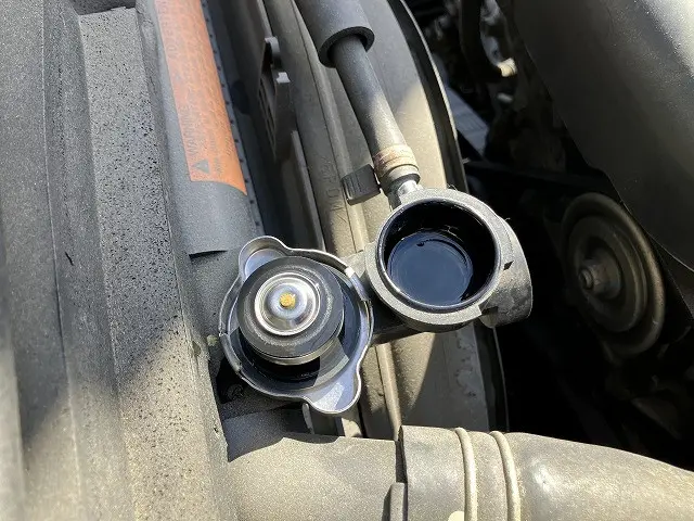 いすゞ エルフ BDG-NPR85AN(2WD)の写真17