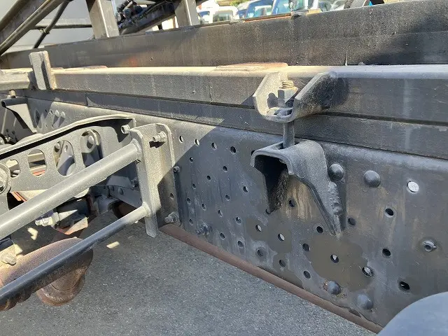 いすゞ エルフ BDG-NPR85AN(2WD)の写真22