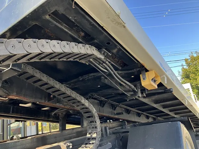 いすゞ エルフ BDG-NPR85AN(2WD)の写真33