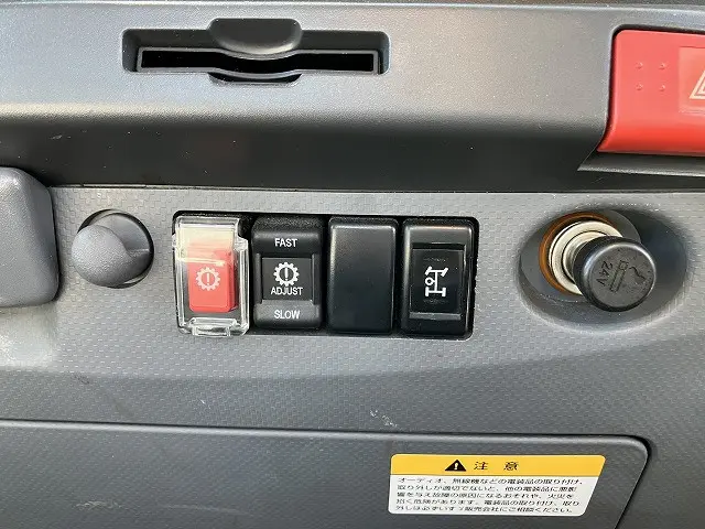 いすゞ エルフ BDG-NPR85AN(2WD)の写真39