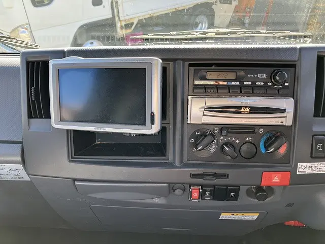 いすゞ エルフ BDG-NPR85AN(2WD)の写真40