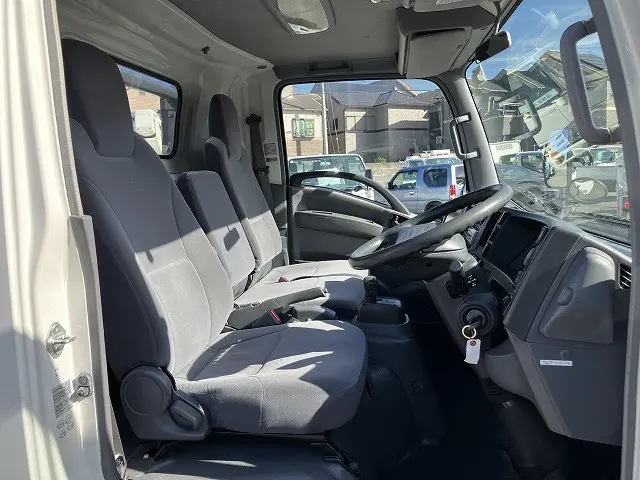 いすゞ エルフ BDG-NPR85AN(2WD)の写真43