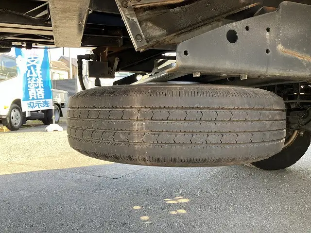 いすゞ エルフ BDG-NPR85AN(2WD)の写真49