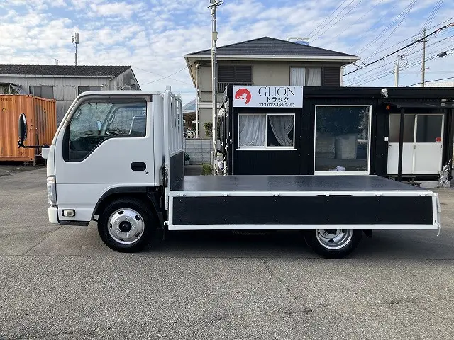 いすゞ エルフ TKG-NKR85A(2WD)の写真11