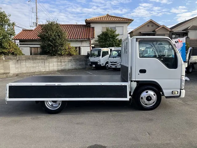 いすゞ エルフ TKG-NKR85A(2WD)の写真12