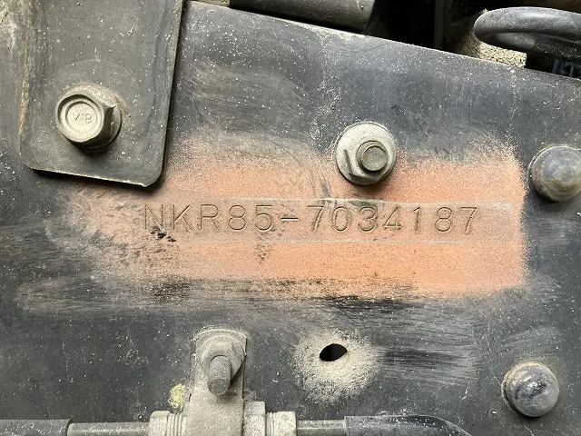 いすゞ エルフ TKG-NKR85A(2WD)の写真21