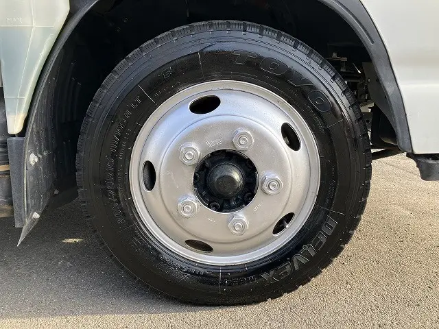 いすゞ エルフ TKG-NKR85A(2WD)の写真24