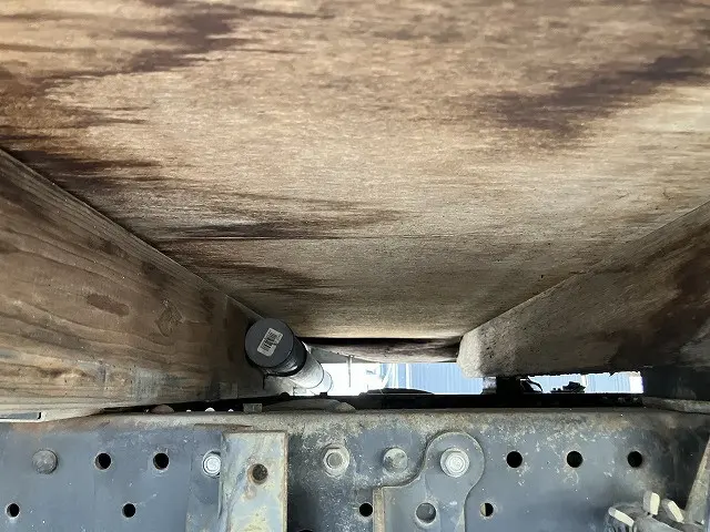 いすゞ エルフ TKG-NKR85A(2WD)の写真34