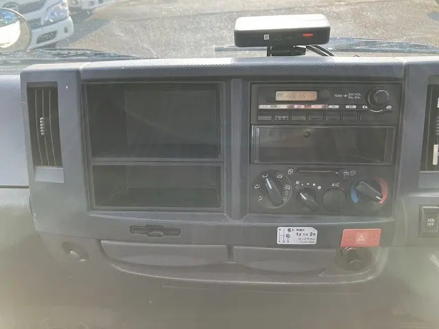 いすゞ エルフ TKG-NKR85A(2WD)の写真40